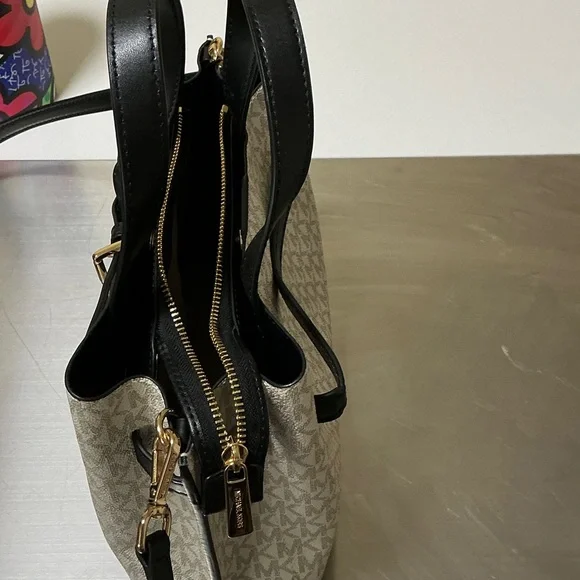 Michael Kors Cream and Black Satchel - Picture 2 of 3